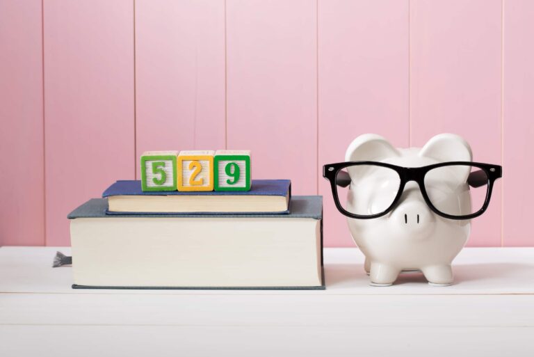 529 Blocks Books Piggybank Glasses